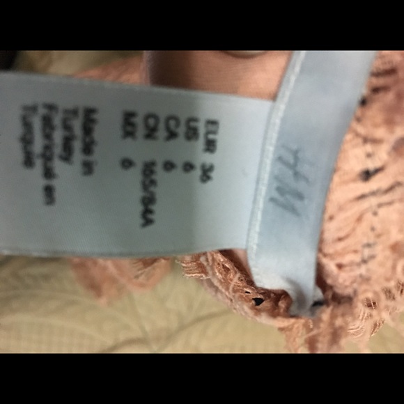 Dusty rose/pink fringe hem tank top - Picture 2 of 3